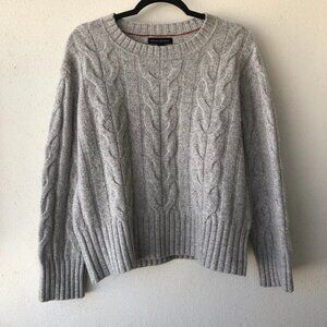 NWOT Women's Banana Republic Merino 100% Wool Light Grey Sweater Size Medium